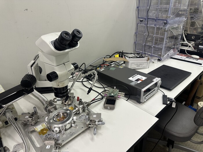 【神戸市内】有機合成から半導体有機薄膜デバイス製作まで対応可能なラボの画像9